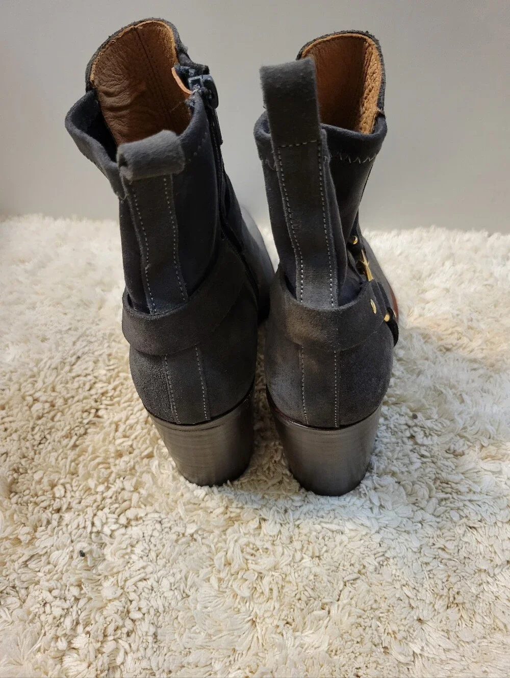 Andre Assous Royal Suede Boot In Charcol Size 8